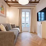 Cosy Apartment In Paris - Champs Elysees