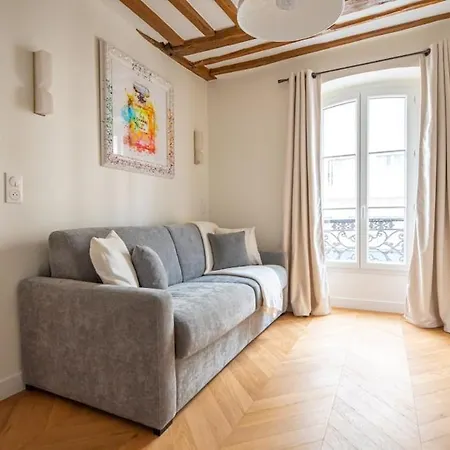 Cosy In - Champs Elysees Apartment *