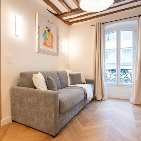 Cosy In - Champs Elysées