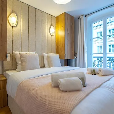 Cosy In - Champs Elysees * Paris
